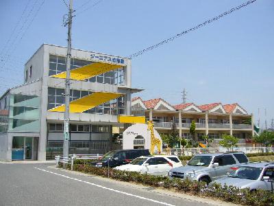 幼稚園・保育園　認定こども園ジーニアス幼稚園（幼稚園・保育園）まで433m