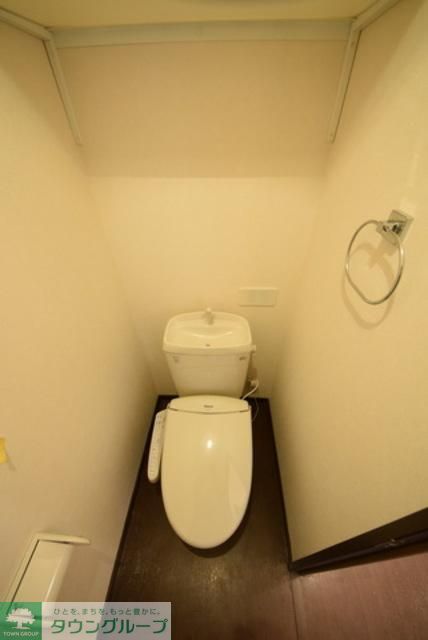 トイレ　※同建物　別タイプ間取り設備施工例　現況優先