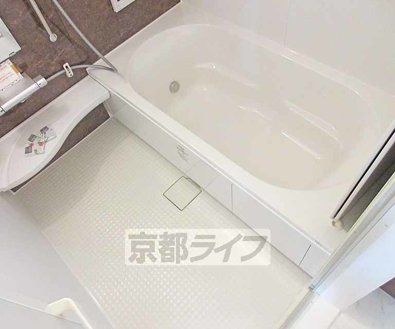 バス・シャワールーム　ゆったり落ち着くバスルームです！