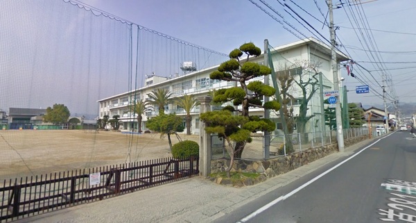 小学校　倉敷市立船穂小学校（小学校）まで1211m