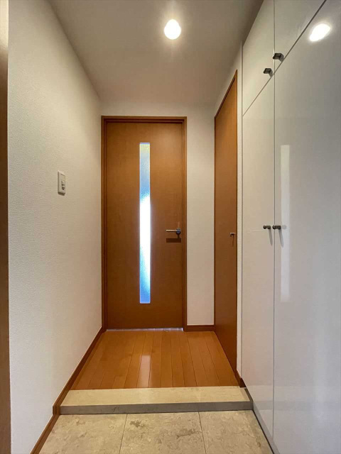 玄関　同タイプ別部屋写真
