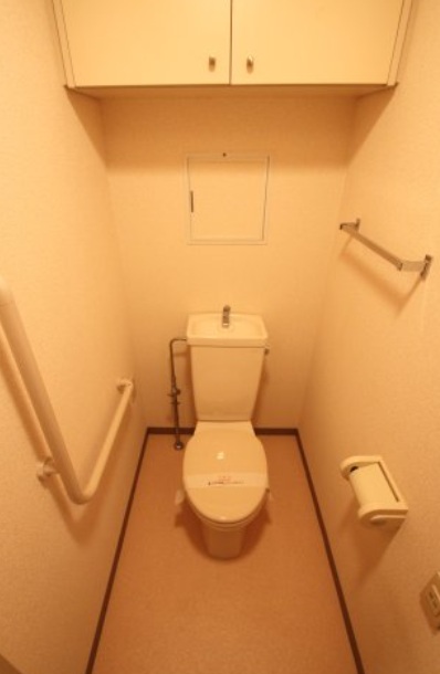 トイレ　※同建物内の別部屋参考写真です