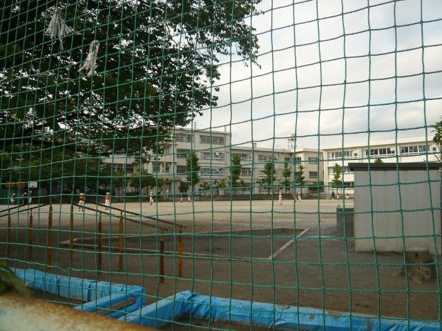 小学校　川崎市立久地小学校（小学校）まで460m