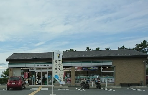 コンビニ　ファミリーマート彦根ミシガン通り店（コンビニ）まで1206m