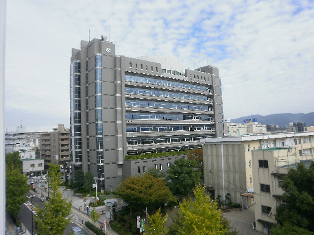 役所　八尾市役所（役所）まで329m