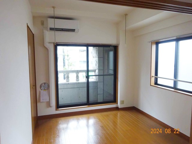 居室・リビング　開放感のあるゆったりとしたお部屋です♪