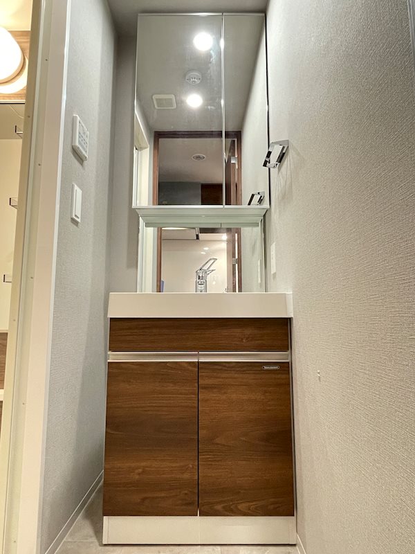 洗面設備　※同タイプの他のお部屋です