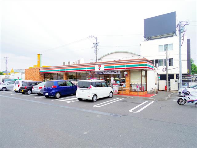 コンビニ　セブン－イレブン浜松鴨江３丁目店（コンビニ）まで837m