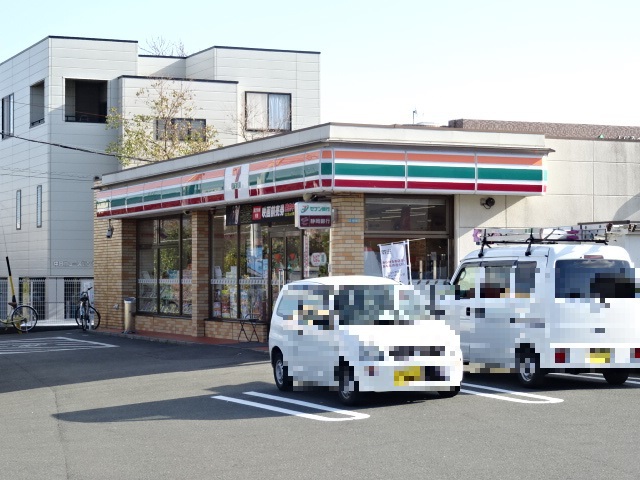 コンビニ　セブン－イレブン浜松蜆塚４丁目店（コンビニ）まで513m