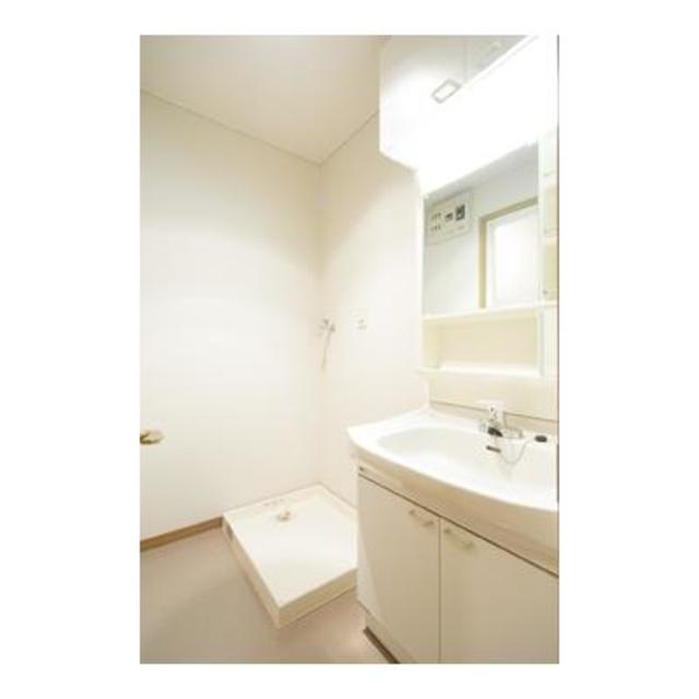 洗面設備　※写真は同タイプ住戸です。