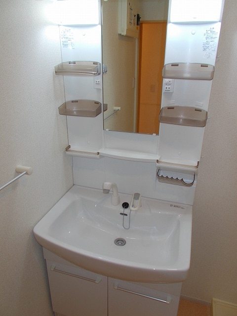 洗面設備　図面と現状に相違がある場合には現状を優先．．．