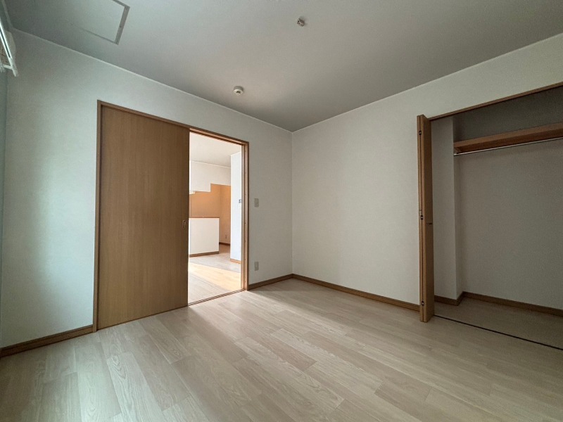 その他部屋・スペース　寝室です。部屋をどう使うかはあなた次第です！