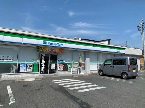 コンビニ　ファミリーマート 豊橋中浜店（コンビニ）まで411m
