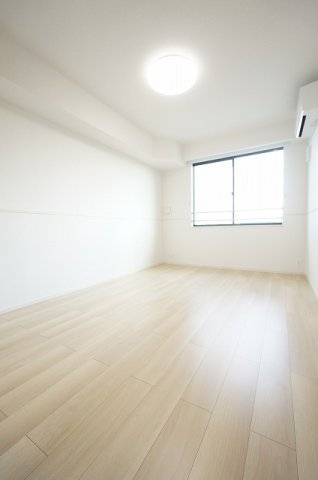 居室・リビング　ゆったりとした居間です
