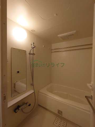 バス・シャワールーム　別部屋同タイプ部屋の参考写真となります。