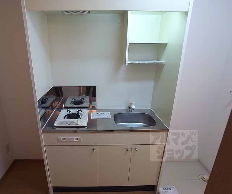 キッチン　１口ガスコンロ付きのキッチンです。
