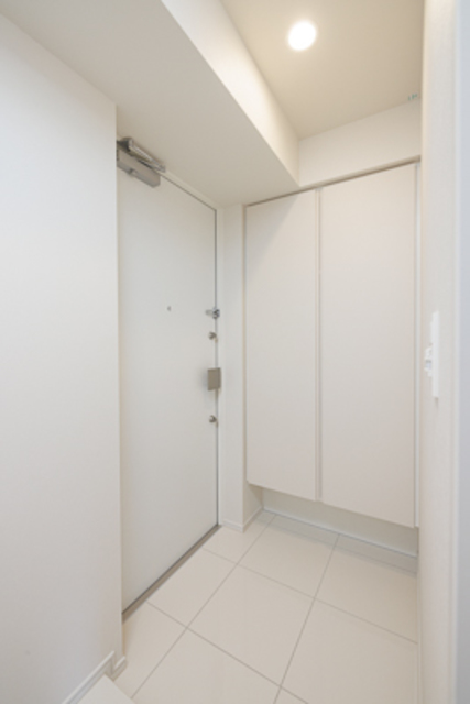 玄関　※写真は同タイプ住戸です。