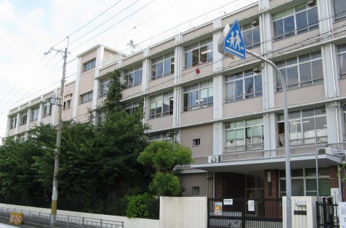 小学校　巽東小学校（小学校）まで488m