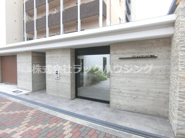 エントランス　同仕様写真となります。