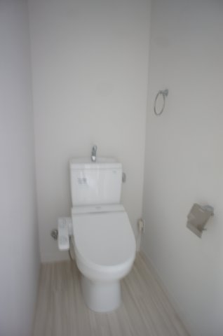 トイレ　落ち着いたトイレです