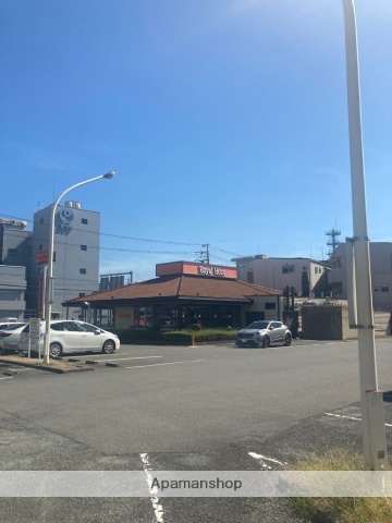 飲食店　ロイヤルホスト 菱江店（飲食店）まで1017m