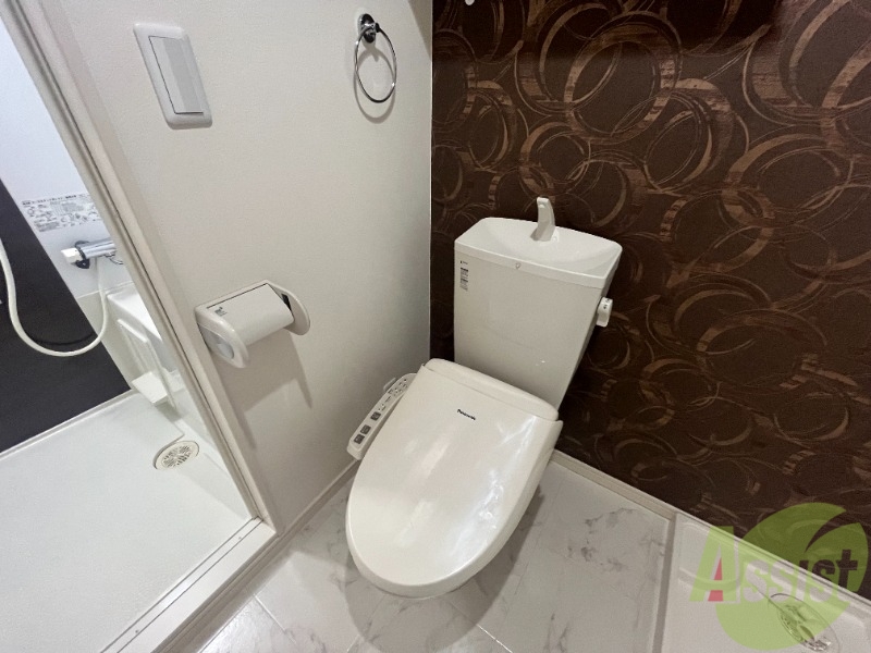 トイレ　トイレを撮影しました。ウォシュレット機能もありますね。