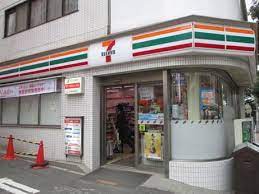 コンビニ　セブンイレブン 新橋第一京浜店（コンビニ）まで237m