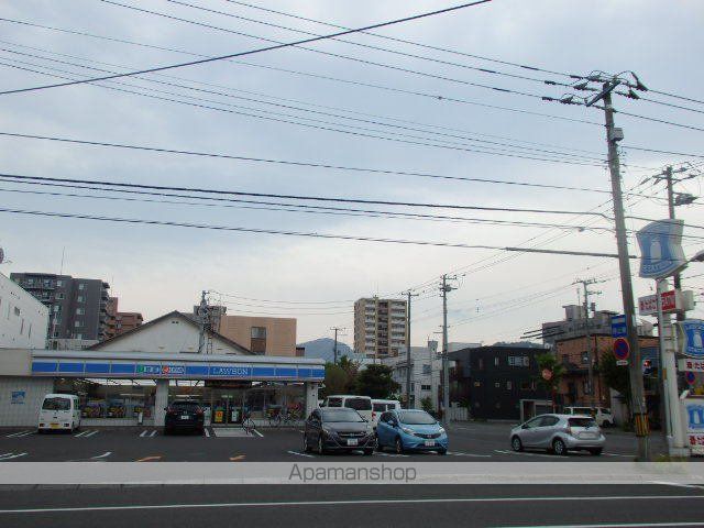 コンビニ　ローソン（コンビニ）まで362m