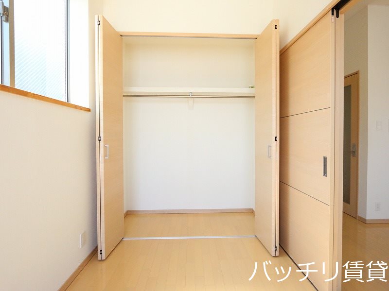 収納　同型イメージの為、現状を優先致します