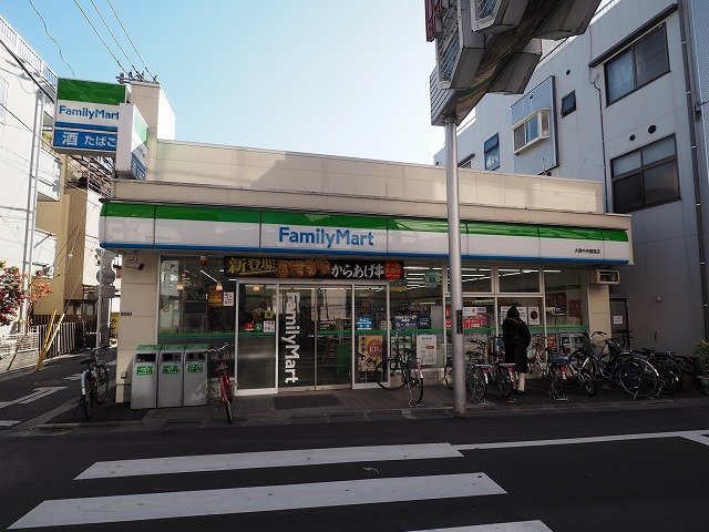 コンビニ　ファミリーマート 大島中央銀座店（コンビニ）まで51m
