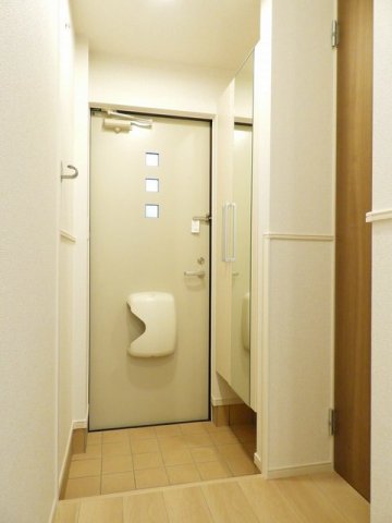 玄関　落ち着いた玄関です