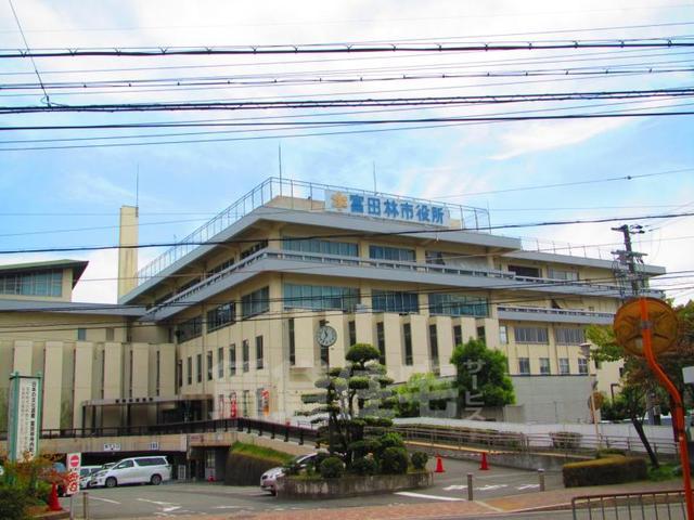 役所　富田林市役所（役所）まで2004m