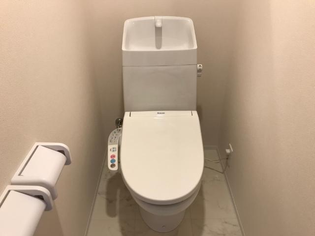 トイレ　落ち着いたトイレです