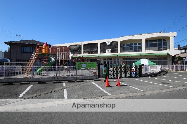 幼稚園・保育園　緑ケ丘保育園（幼稚園・保育園）まで359m