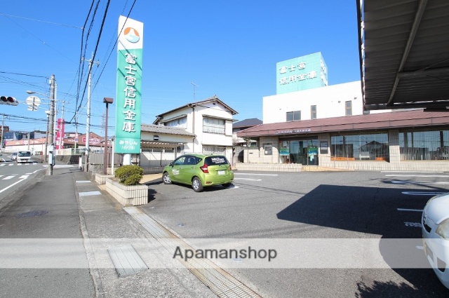 銀行　富士宮信用金庫　国久保支店（銀行）まで905m