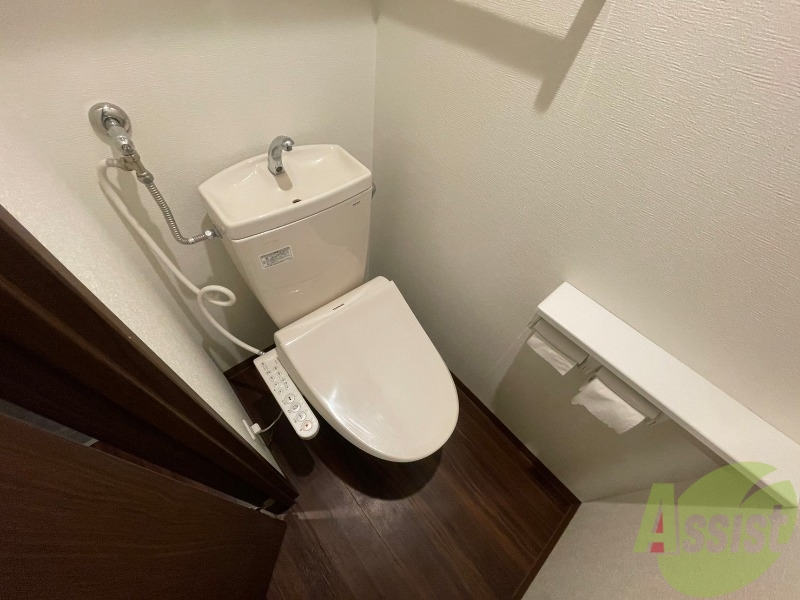 トイレ　トイレです。ウォシュレット付を探している方、おすすめです。