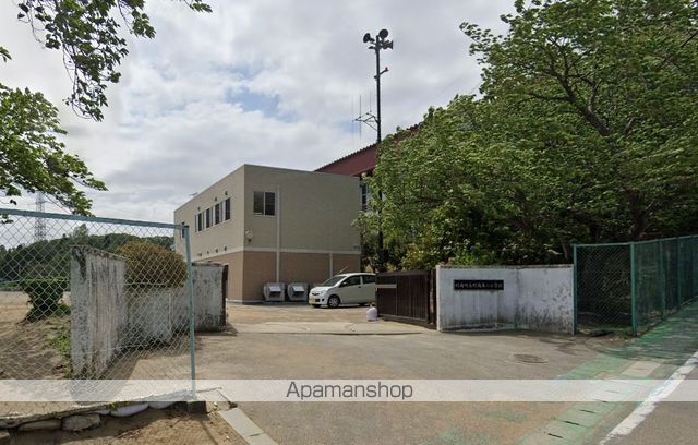 小学校　利府町立利府第二小学校（小学校）まで802m