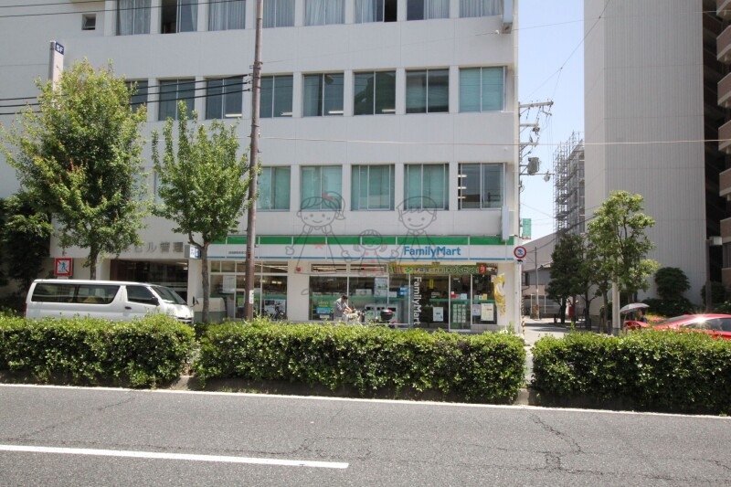 コンビニ　ファミリーマート阿倍野昭和町店（コンビニ）まで266m