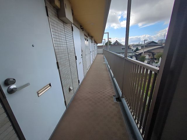 実籾フラッツの外観写真