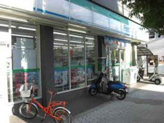 コンビニ　ファミリーマート阿倍野王子町店（コンビニ）まで780m