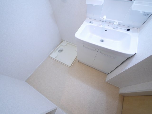 洗面設備　忙しい朝には欠かせない洗面所です
