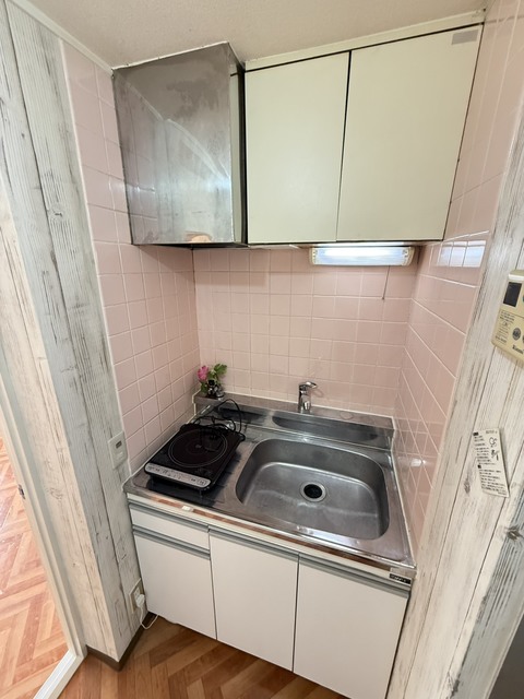 キッチン　別部屋参考写真です