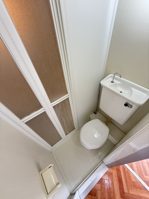 トイレ　別部屋参考写真です