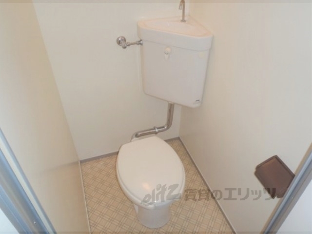 トイレ　風呂・トイレ別となっております。