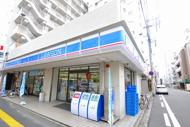 コンビニ　ローソン光町1丁目店（コンビニ）まで10m