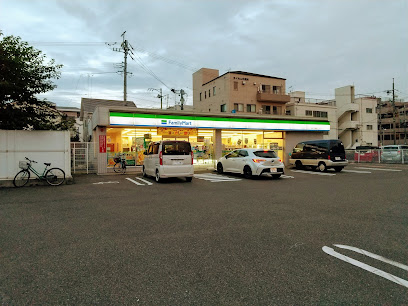 コンビニ　ファミリーマート 大幸一丁目店（コンビニ）まで1384m