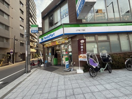 コンビニ　ファミリーマート 江戸堀二丁目店（コンビニ）まで159m