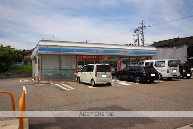 コンビニ　ローソン高岡伏木古府店（コンビニ）まで854m