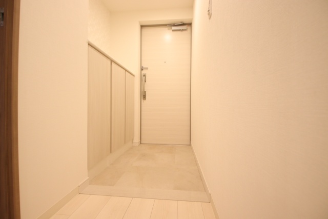 玄関　※別室の参考写真の為、現況優先です。