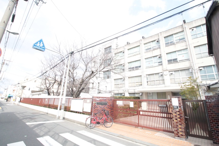 小学校　下新庄小学校（小学校）まで400m